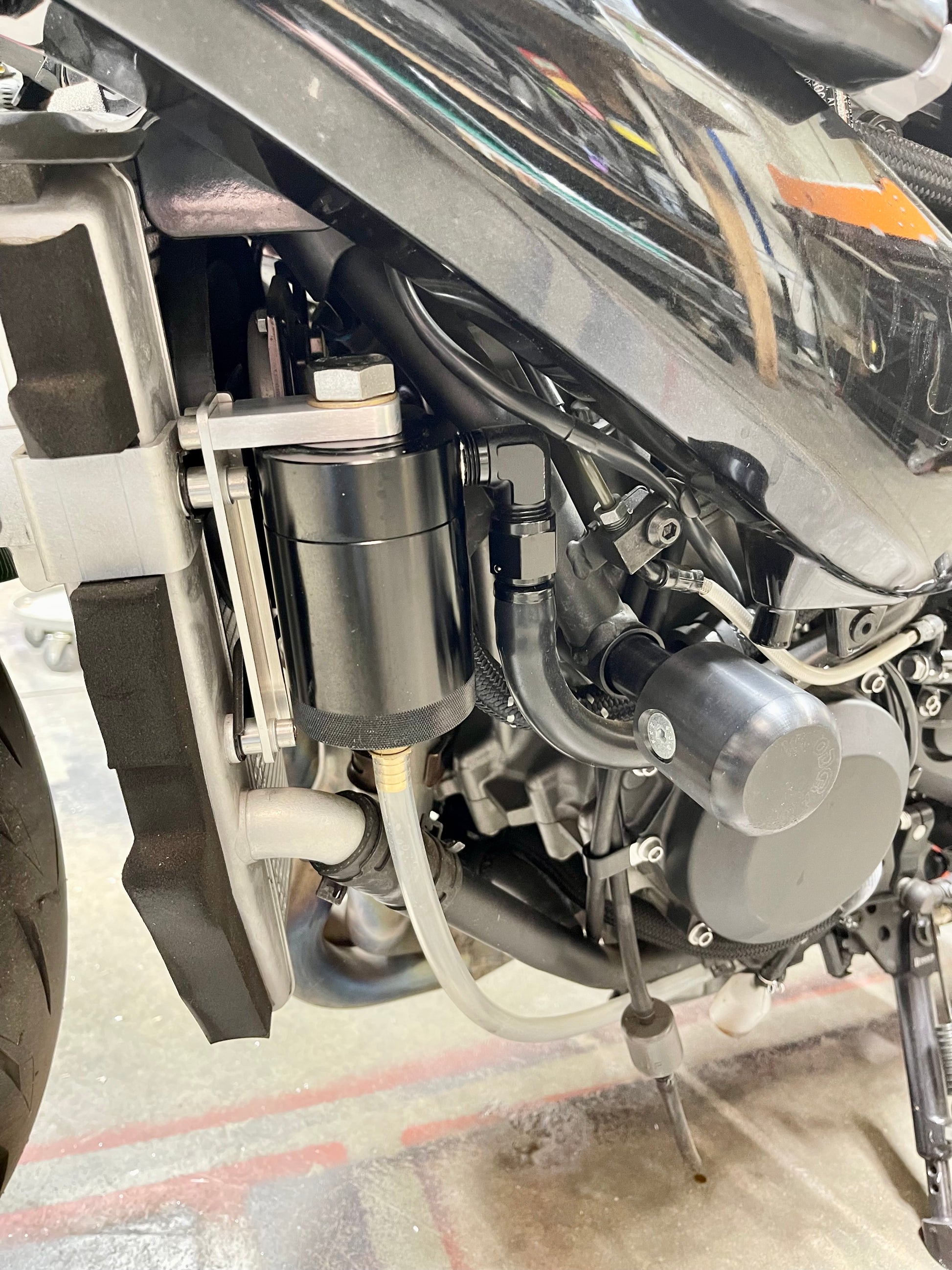 H2 SX catch can kit