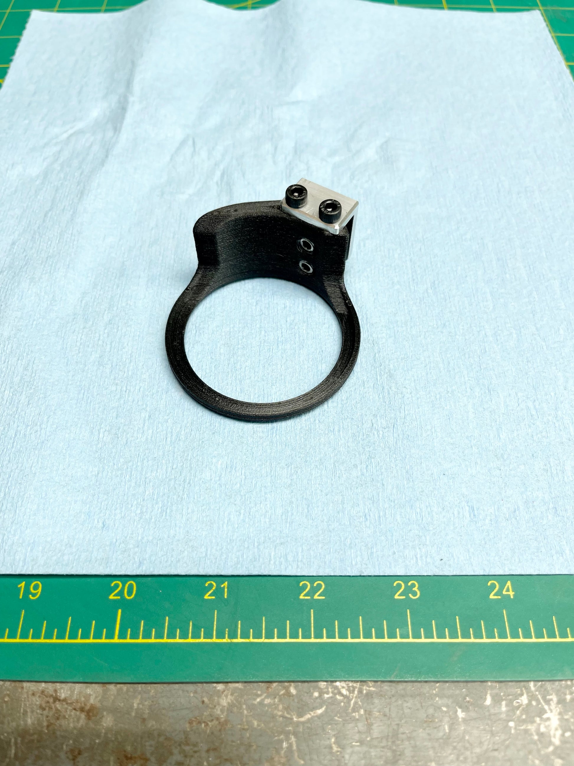 H2 SX gauge holder