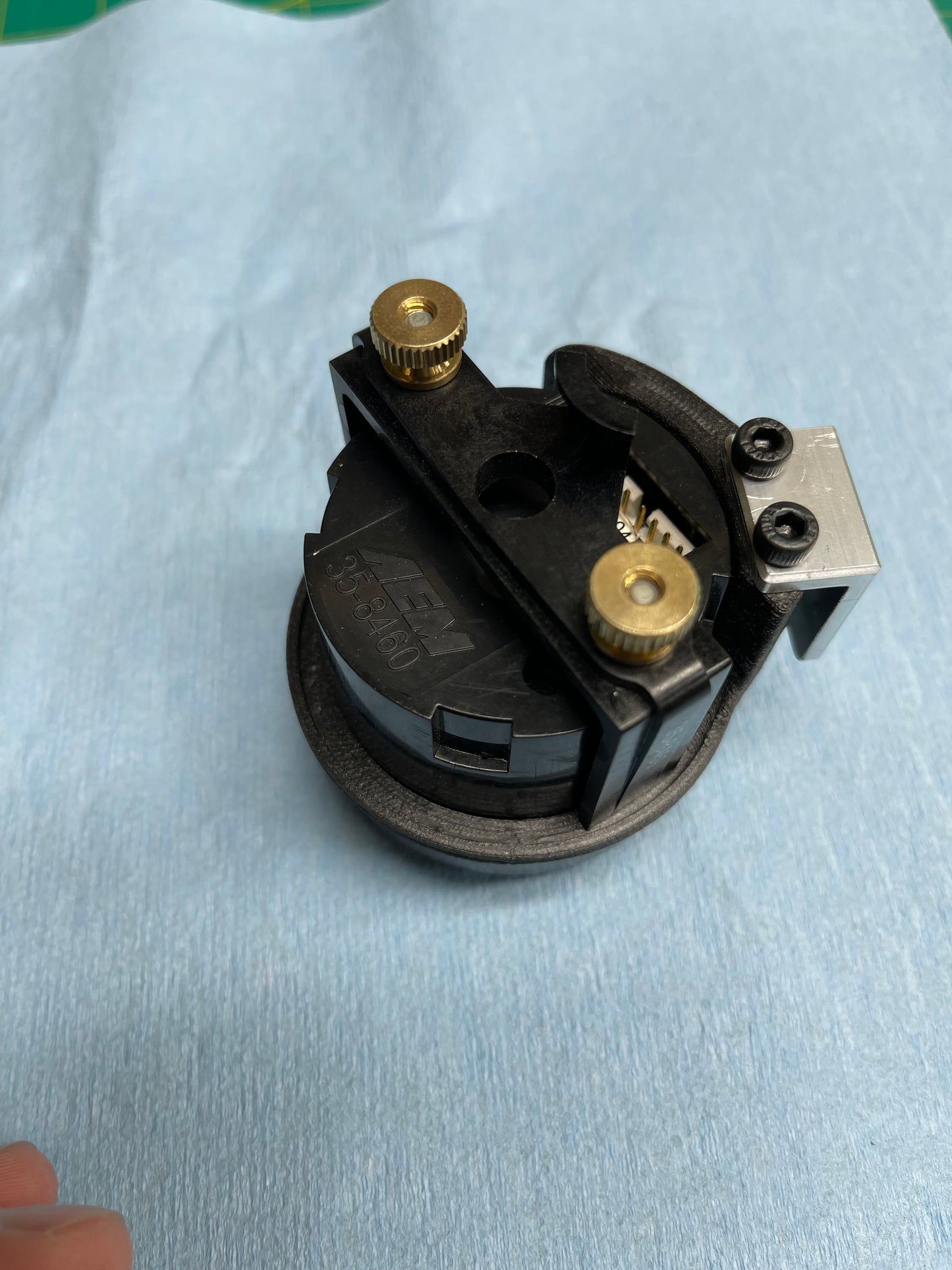 H2 SX gauge holder