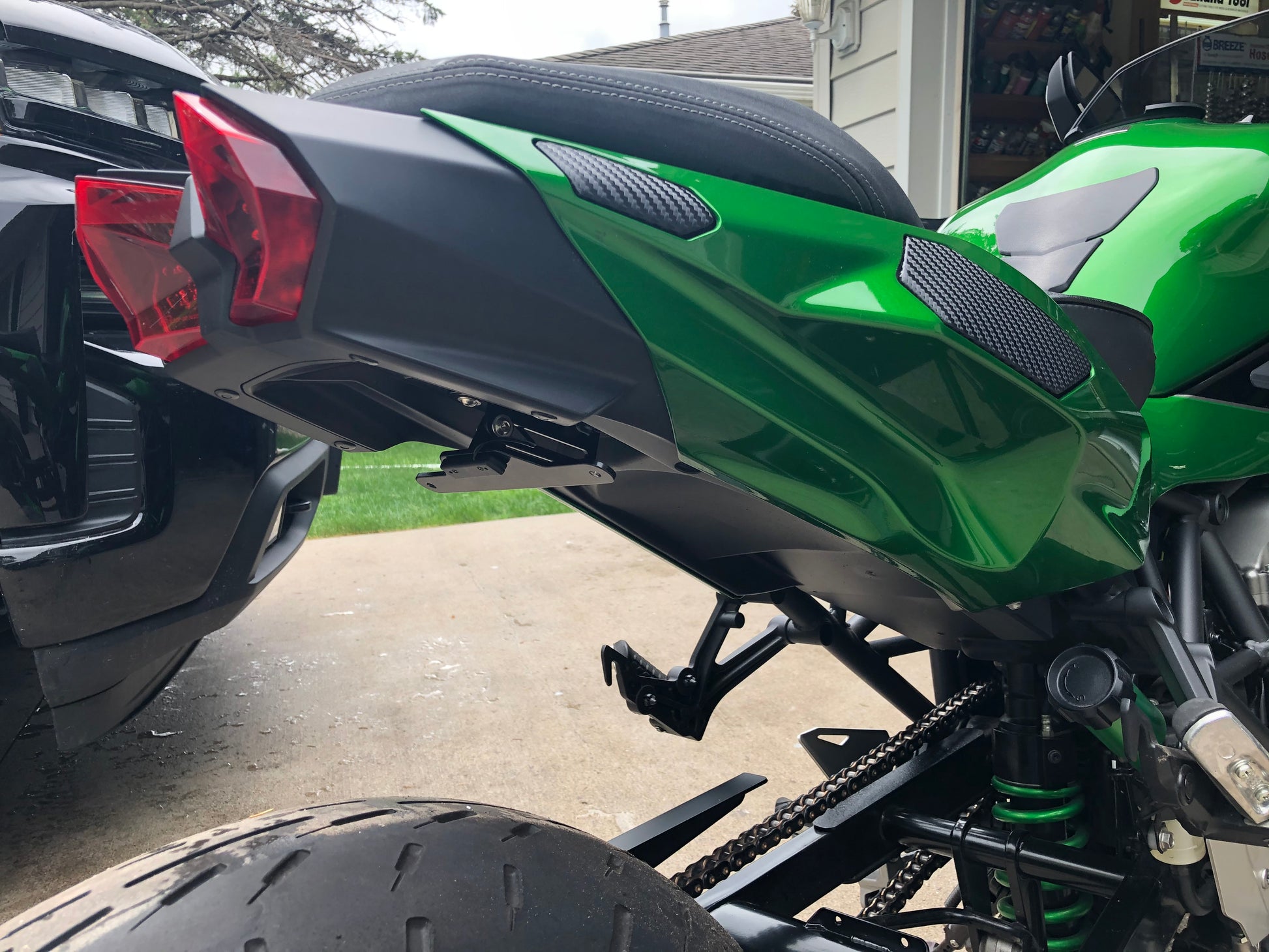 H2 SX tail tidy kit
